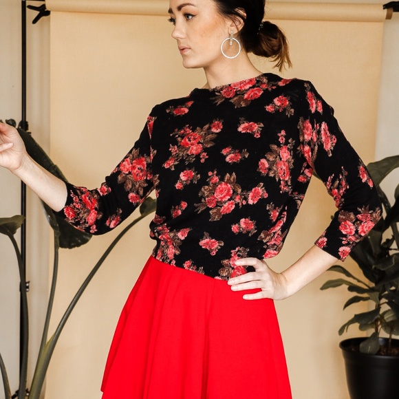 CLOSET CLEAROUT 🍁 Forever 21 Floral Crop Sweater - Picture 3 of 6